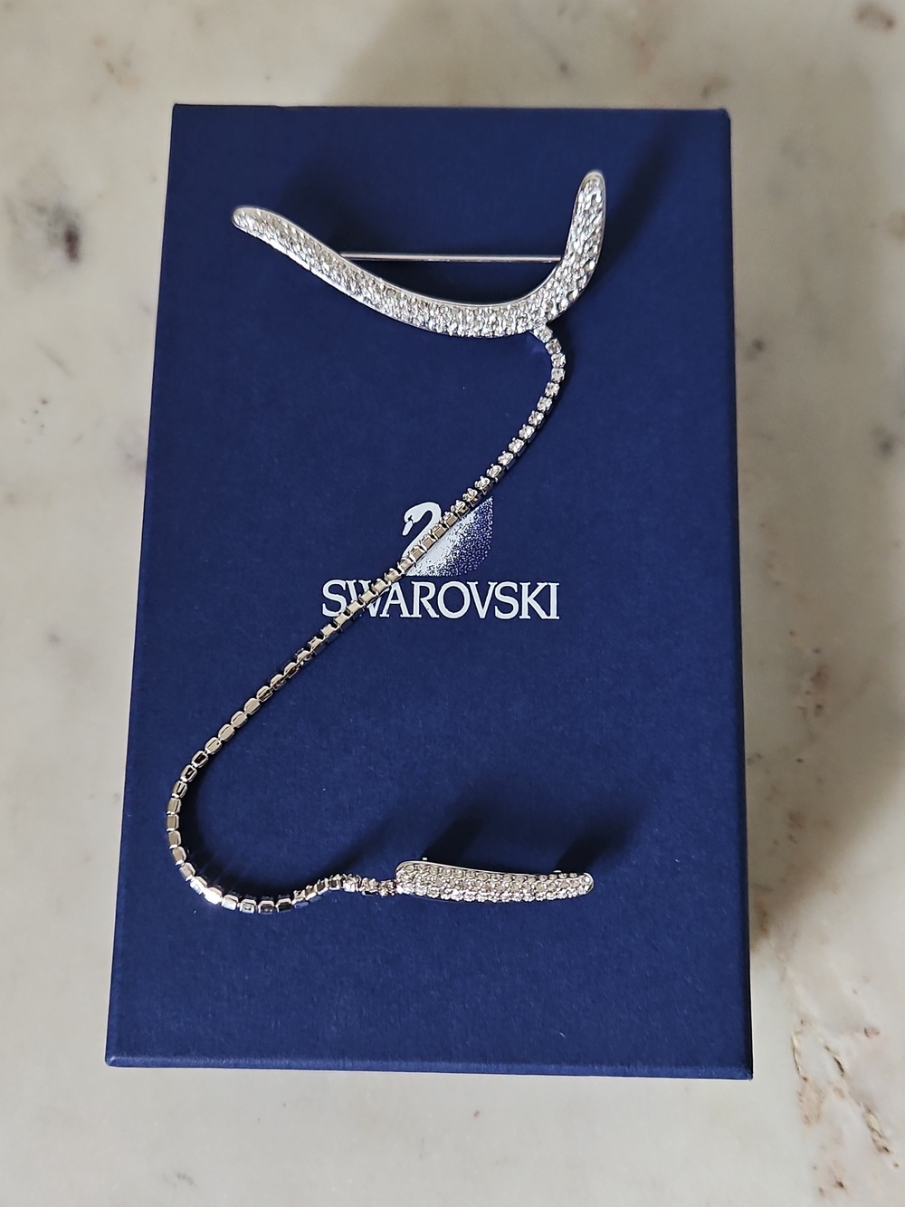 SWAROVSKI: NEW Abstarct Curve Cryrsal Brooch